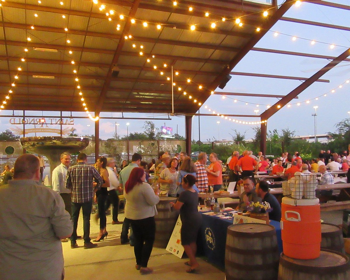 acmailplex's tweet photo. We had a great time at the 11th Annual PIGC Oktoberfest! Don't miss the next event. https://t.co/c93XuWQJzP  @PIGulfCoast https://t.co/fd0DF7KJ4b