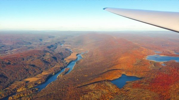 WoodenDuckBB's tweet photo. New Adventure just minutes from the @WoodenDuckBB . Jersey Ridge Soaring- FAA certified pilots above the #fall #foliage of the Kittatinny Mountains & Delaware Water Gap. visit https://t.co/O5RwnLFlnk #glider #soar #adventure #woodenduckinn #bedandbreakfast #selectregistry #hike https://t.co/bpVYqONvh9