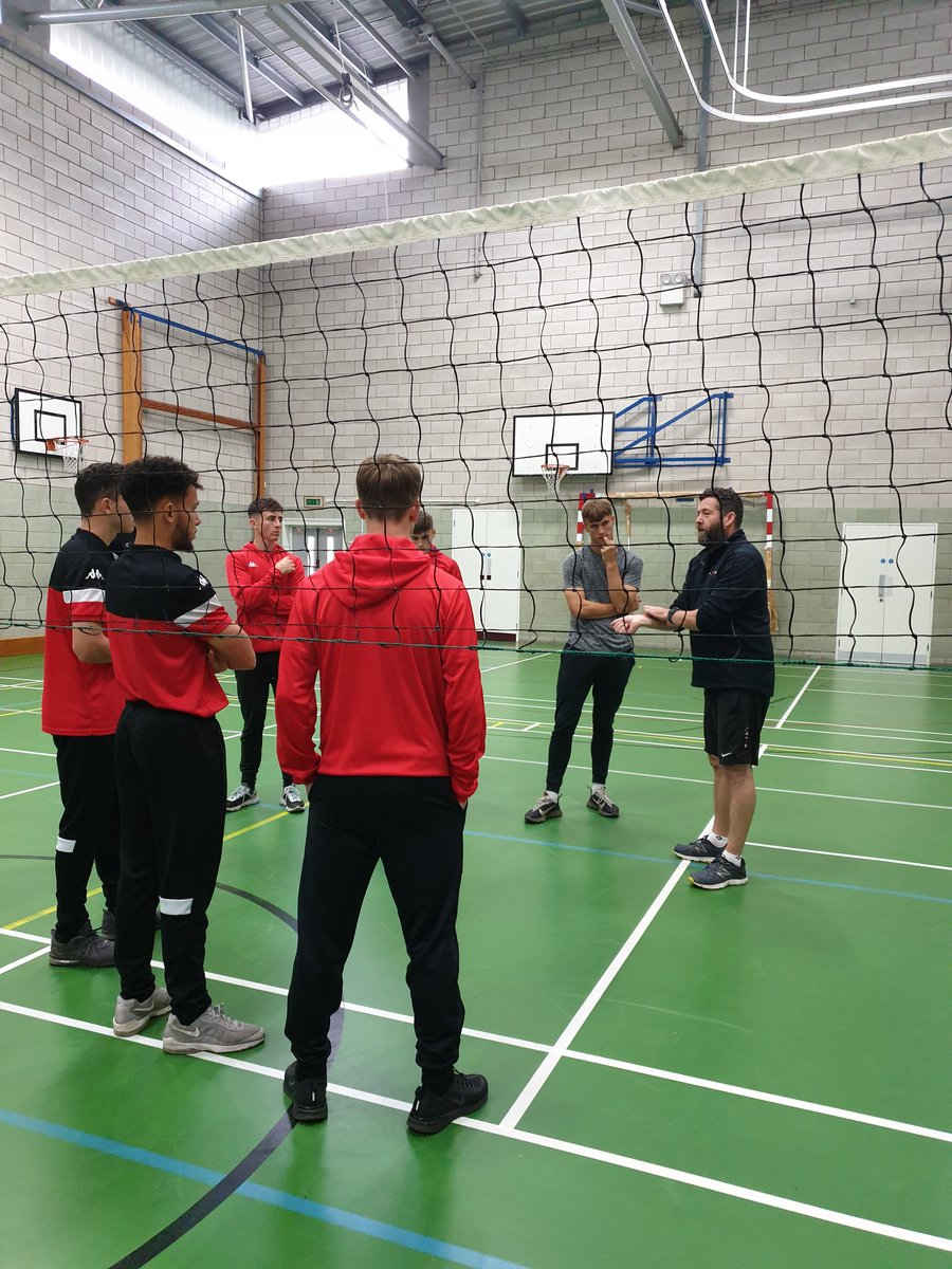 Rebecca Overy tweet media