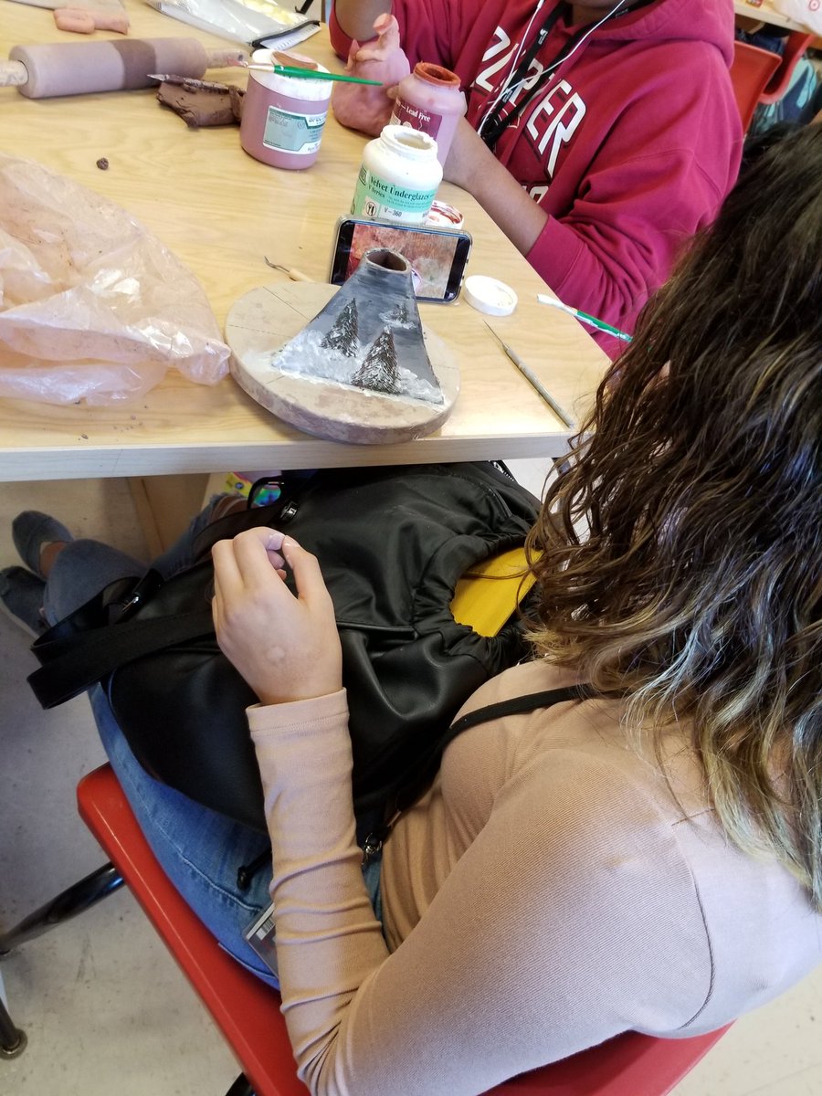 MsIsaacArt's tweet photo. Learning addition and subtraction in ceramics with Landscape Tiles. #PHSFocus2020 #newcaneyisd @PorterSpartans @MrPenateArt @spartanartmomma @Zapp_Art https://t.co/csB1BT8iH4