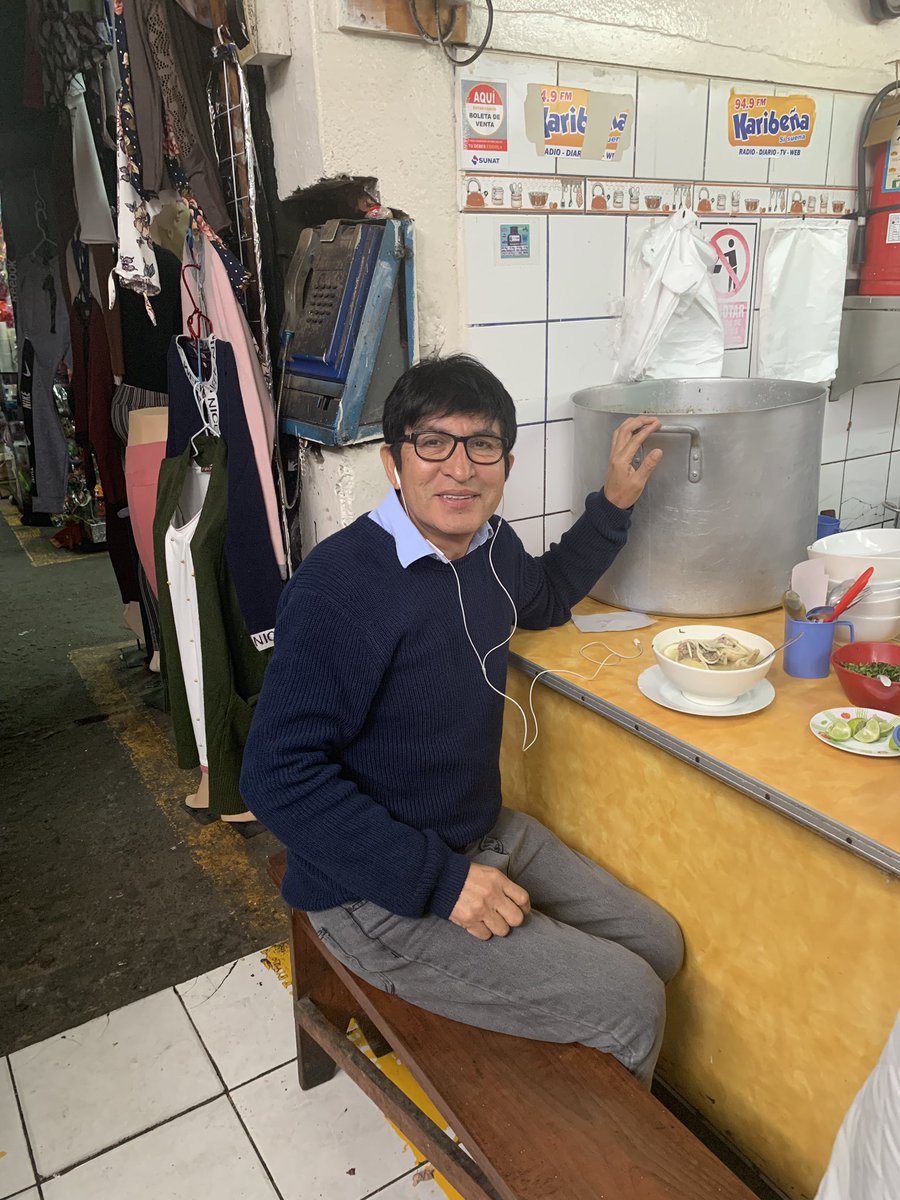 FernandoArmasCa's tweet photo. Menos mal que encontré un platito de caldo de gallina #friodahambre #conzac #labonita 🇵🇪 https://t.co/AOFnpoqFAX