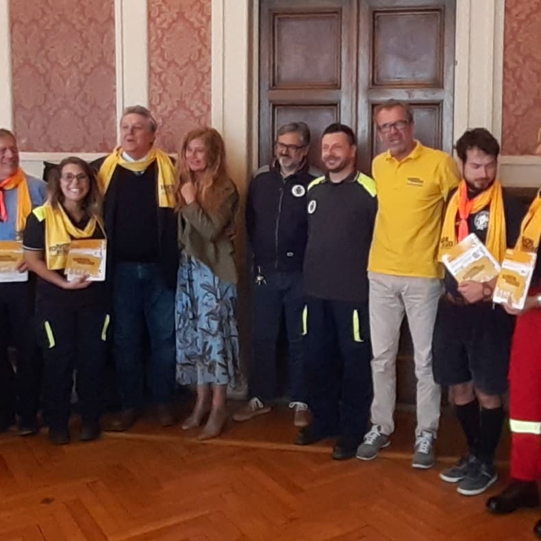 AnconaIo's tweet photo. Conferenza stampa per @iononrischio oggi ad Ancona. 
Vi aspettiamo in #piazzaRoma il 12 e 13 ottobre con #buonepratichediprotezionecivile 

#iononrischio2019 #alluvione #Terremoto #maremoto #PROTEZIONECIVILE #inr https://t.co/fnCmFOCi1y
