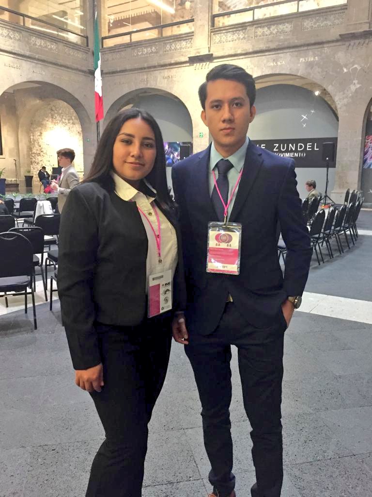 INE_Chiapas's tweet photo. Noemi del Carmen Madrazo Córtez y Rúben Reyes Miranda, jóvenes representantes del #Distrito01Palenque de @INE_Chiapas en el
Primer Torneo Nacional #MÉXICODEBATE
Nombre de equipo: K'inich Janaab' Pakal
Este torneo se desarrollará en varias etapas, del 10 al 14 de octubre. https://t.co/Zf55on8Xwm