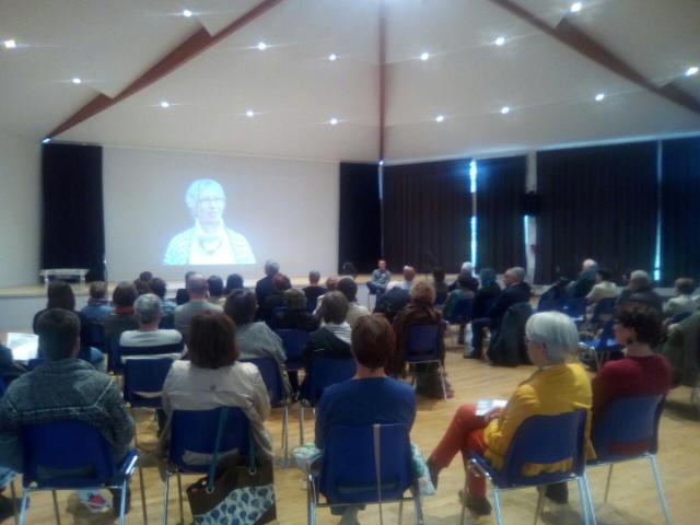 elisemfcvl's tweet photo. Aujourd'hui la Mutualitรฉ Franรงaise Centre Val de Loire proposait un cinรฉ dรฉbat dans le cadre du projet "Centre@aidant" du dรฉpartement de l'Indre et a rรฉuni plus de 50 personnes @Mut_MFCVL https://t.co/A3UJzr9Sgz