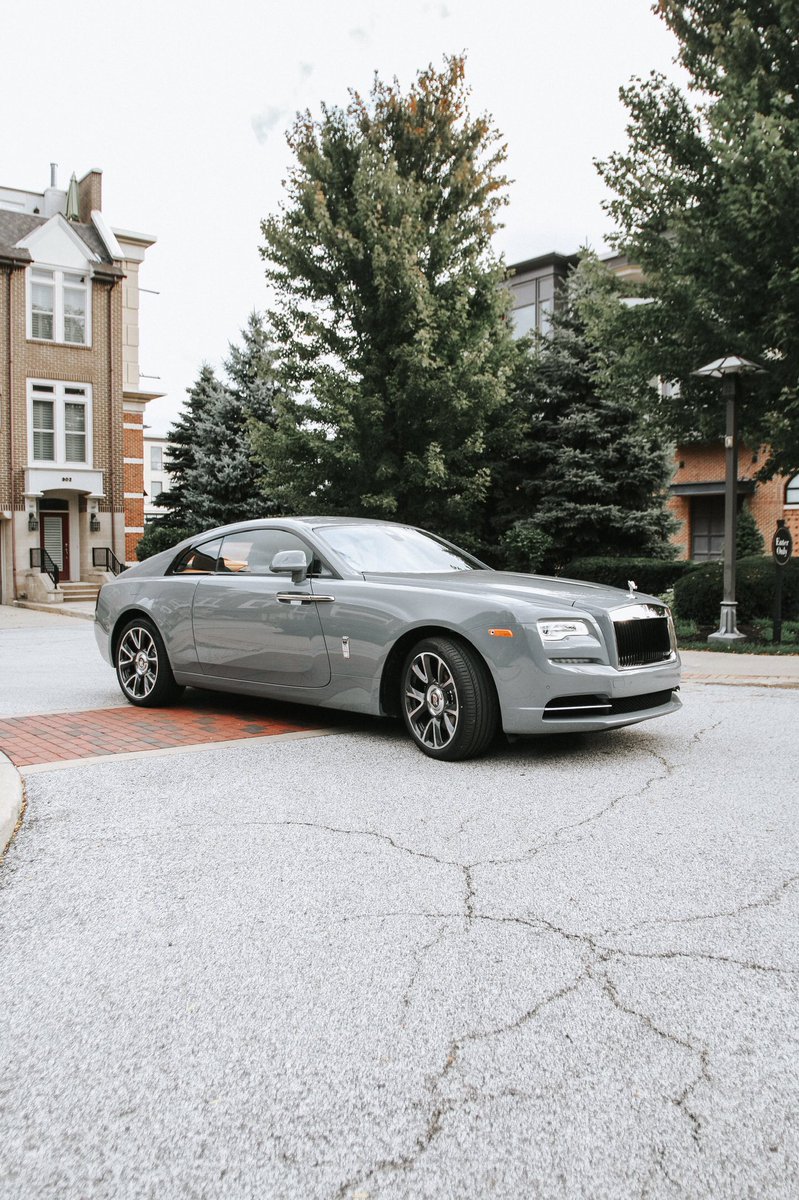 The Burnout Grey 2020 #RollsRoyce Wraith with Mandarin Interior. 👀✨ #RollsRoyceCLE
