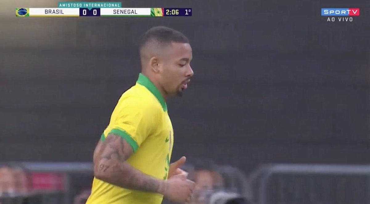 sportv's tweet photo. Diz aí, torcedor! Prefere o Gabriel Jesus jogando em qual posição?

#Centroavante
#PontaDireitta 

Vem curtir 🇧🇷x🇸🇳 ao vivo no SporTV! https://t.co/jpJq026Rmp