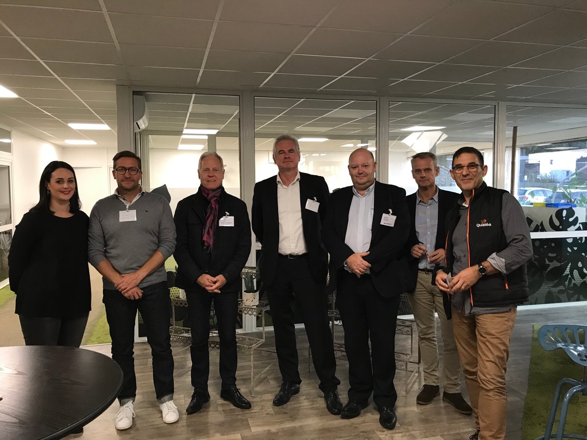 ecoducholetais's tweet photo. Dans le cadre des Folles Journées pour #entreprendre, ➡️retour sur la soirée réseau "Et si j'en parlais avec vous?" hier soir à l'Atelier des Serres à St Léger sous #Cholet.
https://t.co/0IzX2whxzj https://t.co/ofWcdvKB1V