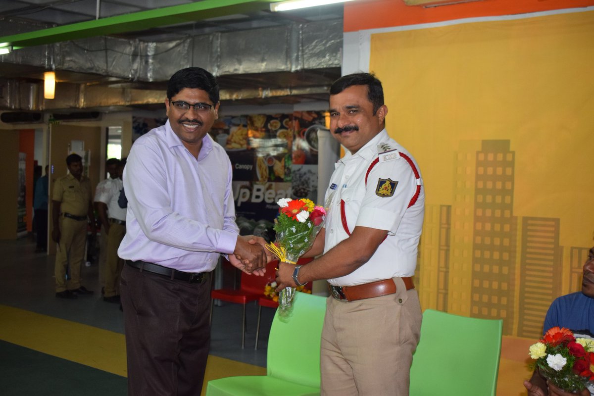 QuickRidein's tweet photo. Thank you to all the top bikepoolers in Bengaluru for being part of the Recognition Event. Special thanks to Mr Veerendra Kumar, Inspector - North. @blrcitytraffic @MORTHIndia @MORTHRoadSafety @knmrao 

#RideSafe #RoadSafety #iPledgetoCarpool #QuickRide #Bikepool https://t.co/13YRDpt3XC