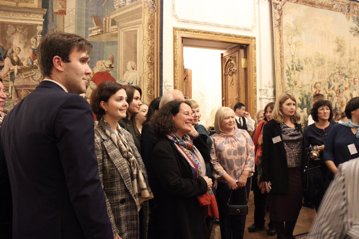 Assises du 🇫🇷 au <a href="/msu_ru/">МГУ | Lomonosov MSU</a> et réception à <a href="/FranceEnRussie/">France en Russie 🇫🇷🇪🇺</a> pour remercier ces professeurs qui font vivre la langue et la culture 🇫🇷 aux 4 coins de la 🇷🇺 #Vladivostok, #Volgograd, #Tioumen, #Blagovechensk, #Grozny, #Tcheboksary, #Kaliningrad, #Yakoutsk