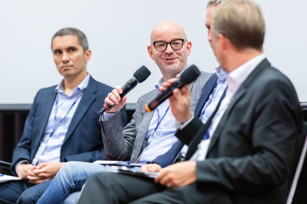 bruker's tweet photo. Thanks for making this first Frontiers in Prelinical MRI a success! #ESMRMB2019 @ESMRMB #ESMRMB #preclinicalimaging #scientificconference #scientificcongress #lifescience #ImagingSciences #medicinescience https://t.co/PsEB3mB1x3