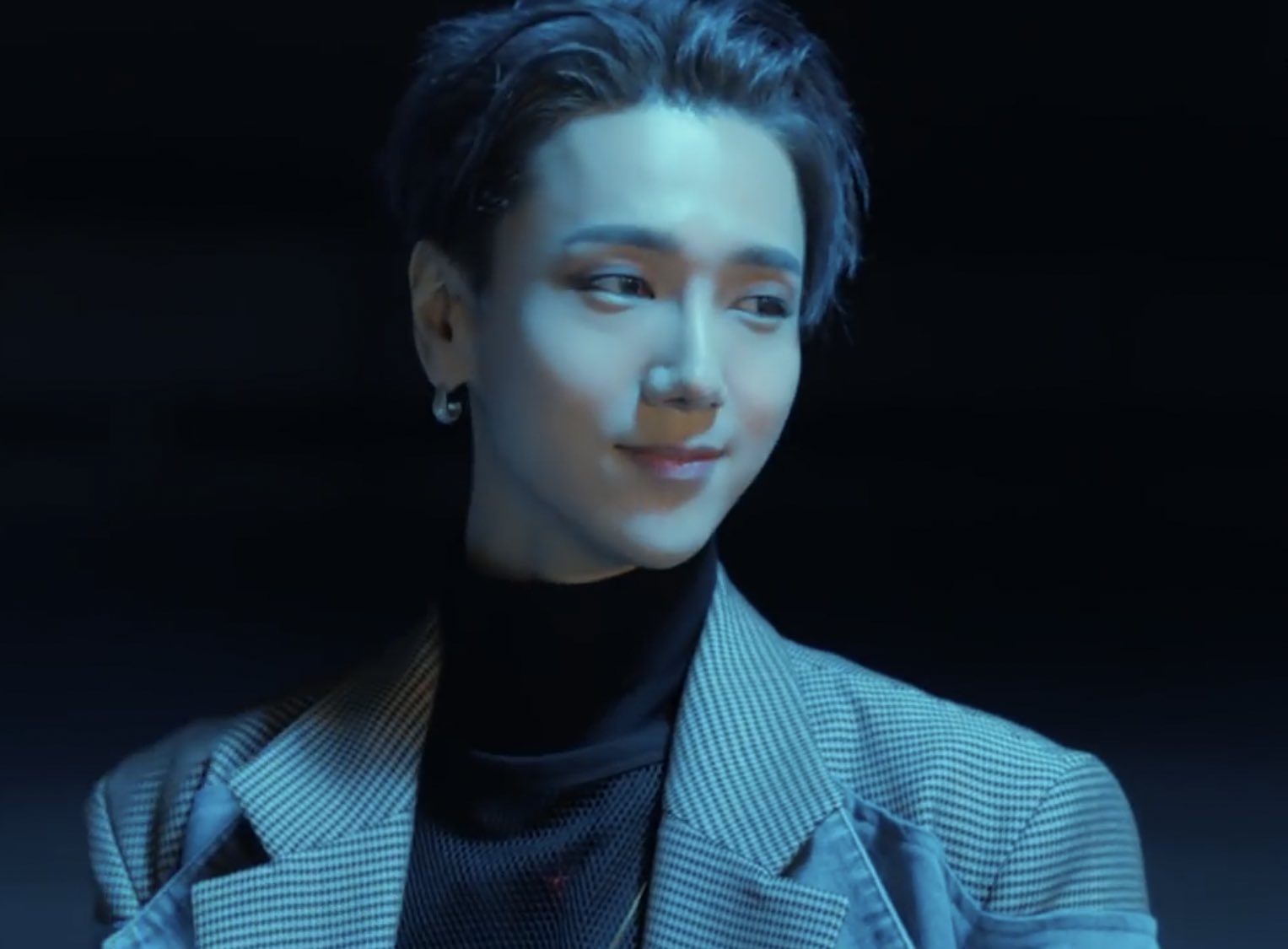 Shiro A Twitteren 今日公開のsuper Clapのmvティーザー 楽しい イェソンくんどこまで僕らの想像を超えていくの かわいい 美しい と思ったら今度は突然の大人の色気 T Co Q0ieexgzdx T Co Bx1wrxcazi Twitter