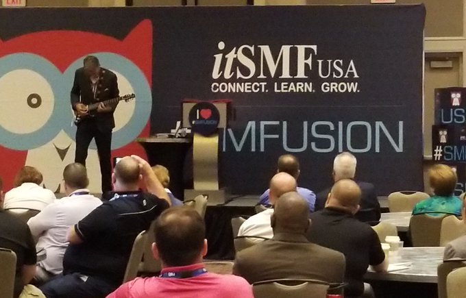 __SOTR__'s tweet image. This Week: @manleyf delivering #keynote for #smfusion (photo cred. @itsmf_usa)