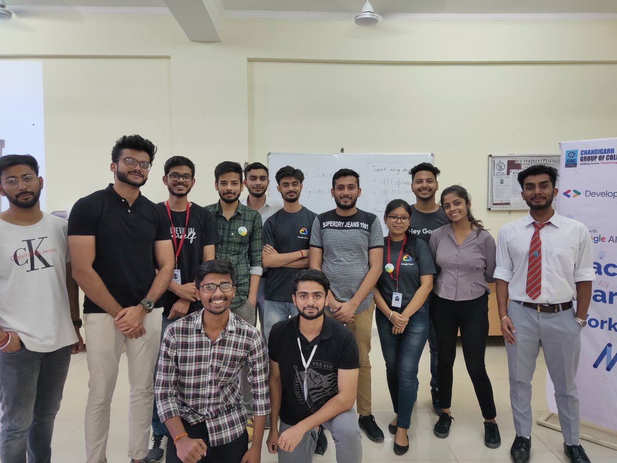 nandkk05's tweet photo. Today's event on #exploreML by @dsccgc 🥳🔥

Great session by @ravii_rana 🔥🙌 https://t.co/d9DiGas9gD