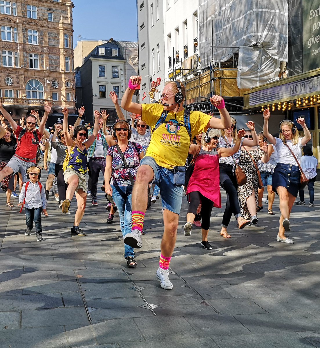 TOMORROW: Silent Adventures launch their very first Manchester silent disco tour

<a href="/ShhManchester/">Silent Adventures Manchester</a>

creativetourist.com/event/silent-a…