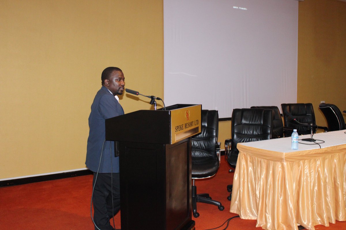 SIHIglobal's tweet photo. Ms Charlene Cabot of Save the Children talked about their Response Innovation Lab in Uganda, while Mr Sam Mugisha of Platform for the Needy presented the Bahemuka Health Sure; Improving Health through Community Action.
#SocialInnovation #CollaborateForHealth https://t.co/H4YA8UStvF