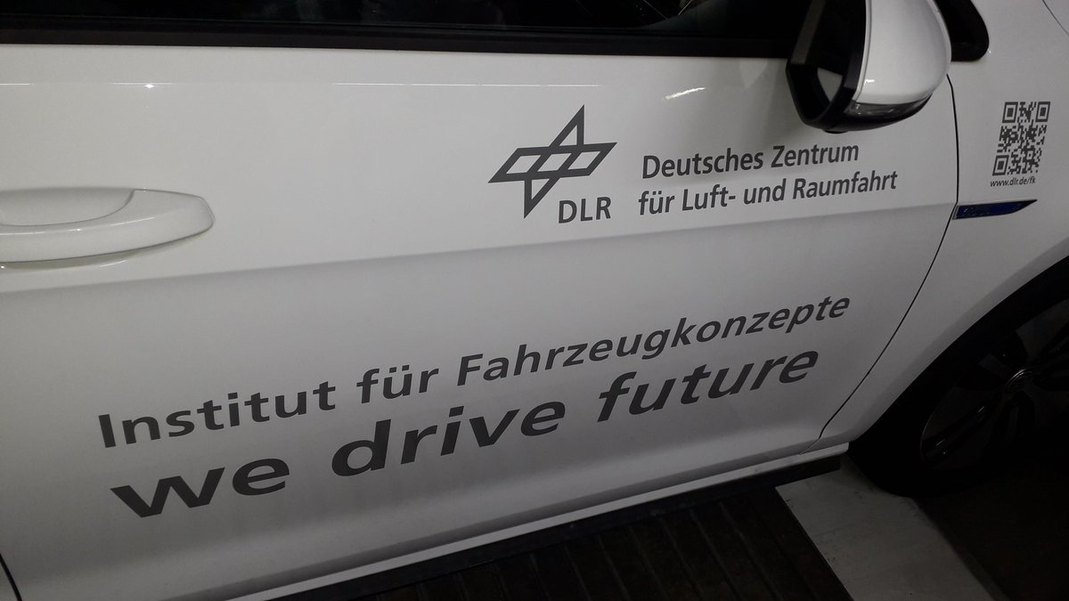 CarsCluster's tweet photo. Tolle Einblicke in die spannende Arbeit des @DLR_de gab es gestern bei 'Praxis trifft Forschung'. Danke an alle Beteiligten! https://t.co/2WRUfDJ9ch