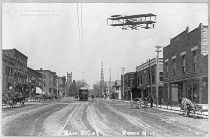 FAMSPrinting's tweet photo. Wow! What a difference a 100 years makeπ―
#fams #downtownromeo #history #throwbackThursday #theolddays #preemousa https://t.co/Qnuoq0EkqI