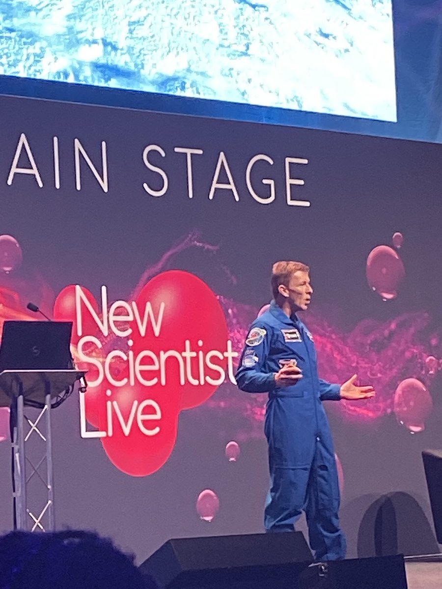 LLOBScience's tweet image. Going to the Moon #llobLon19