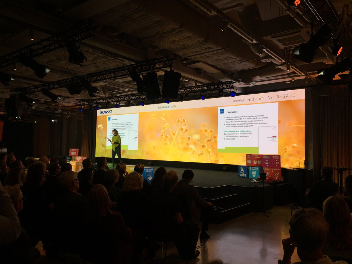 Grön betong är en del av lösningen för att minska klimatutsläppen i byggskedet. Det är också viktigt att välja rätt material på rätt plats för att får ner klimatutsläppen. Ställ krav på minskade klimatutsläpp till skillnad från krav på ett visst material. #skanskainspo