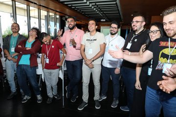 UNDPArabic's tweet image. يشارك اليوم ٦٥ شاب وشابة من ١٥دولة عربية في تصور ٢٠٣٠ #Visualize2030 لإستخدام البيانات والأدوات التصويرية والتحليلية من أجل إيجاد حلول مبتكرة للتحديات التنموية ow.ly/Hi5h30pHjcV @arabdevtportal