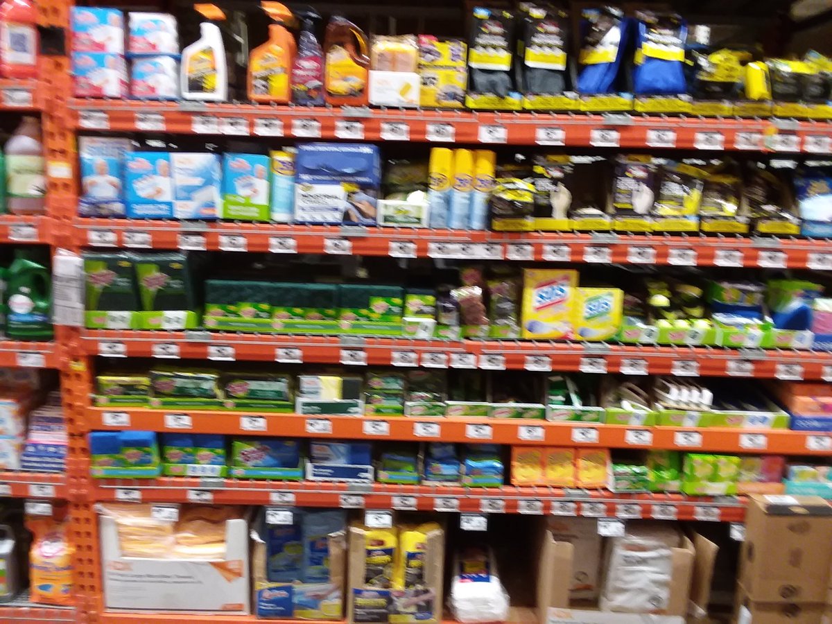 lightinthewoods's tweet photo. Cleaning #PackdownBlitz in 962! Ready for the customer. Great job team! @Dan_Comperiati @szucs_allen @KennyPathak @JennHD193 @LoyceRiggans https://t.co/HppYyc5LMp