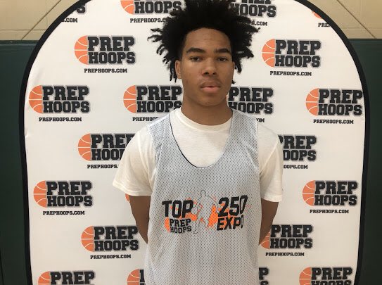 KoaEliteAAU's tweet photo. Koa Elite players 6’0 G Emeka Blanchard ‘21 and 6’4 G Nate Lacey left a mark at this years @prephoopsmd top 250 Expo showcase. Generating a lot of interest. #PrepHoopsMD #Top250Expo ##DMV #Basketball #KoaEliteAAU #exposure https://t.co/JFf5htfbVS