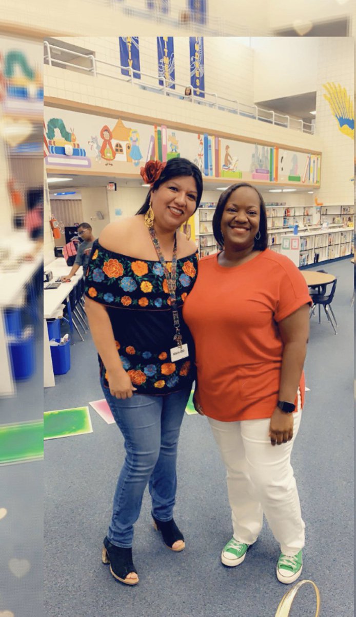 perlaedelgado's tweet photo. Getting ready to have our Hispanic Heritage Celebration!! @EhrhardtKISD @MDerrickReads https://t.co/SARql9IMhC