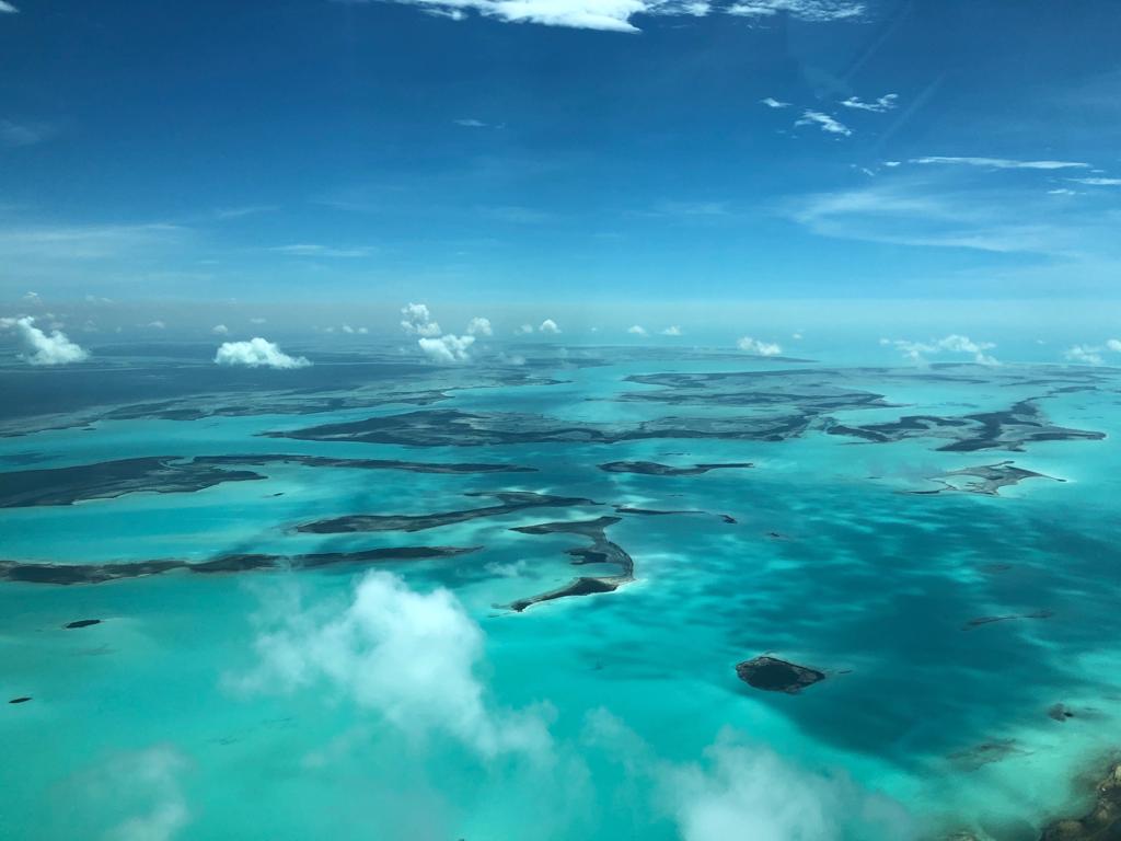 We're always seriously focused on getting you to the business of adventuring Those office views though….. 💙🇧🇸⁣⁣ #ComeFlyWithUs : bit.ly/MakersAir #MakersAir #DestinationsMade #FortLauderdale #bahamas #myoutislands #privatecharter #scheduledflights #airfreight