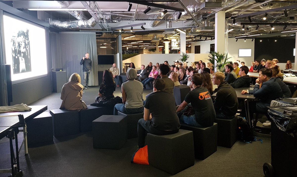 annaassinder's tweet photo. Last night we welcomed over 150 young people to @Gymshark to tour their incredible facilities & hear talks from Founder @BenFrancis1992 & CEO Steve Hewitt. I feel so lucky to work with such an inspirational and disruptive, yet welcoming and humble business. #FFEvents19 https://t.co/jXy4yezymV