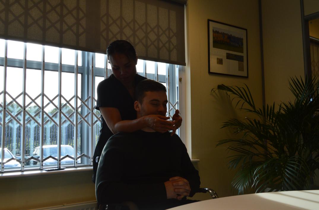 Net Temps are proud to be supporting #WorldMentalHealthDay .Today we treated everyone to breakfast followed by an individual Thai head shoulder &amp; neck massage to help with their wellbeing.If you’re struggling with mental health problems reach out to someone for help/support!