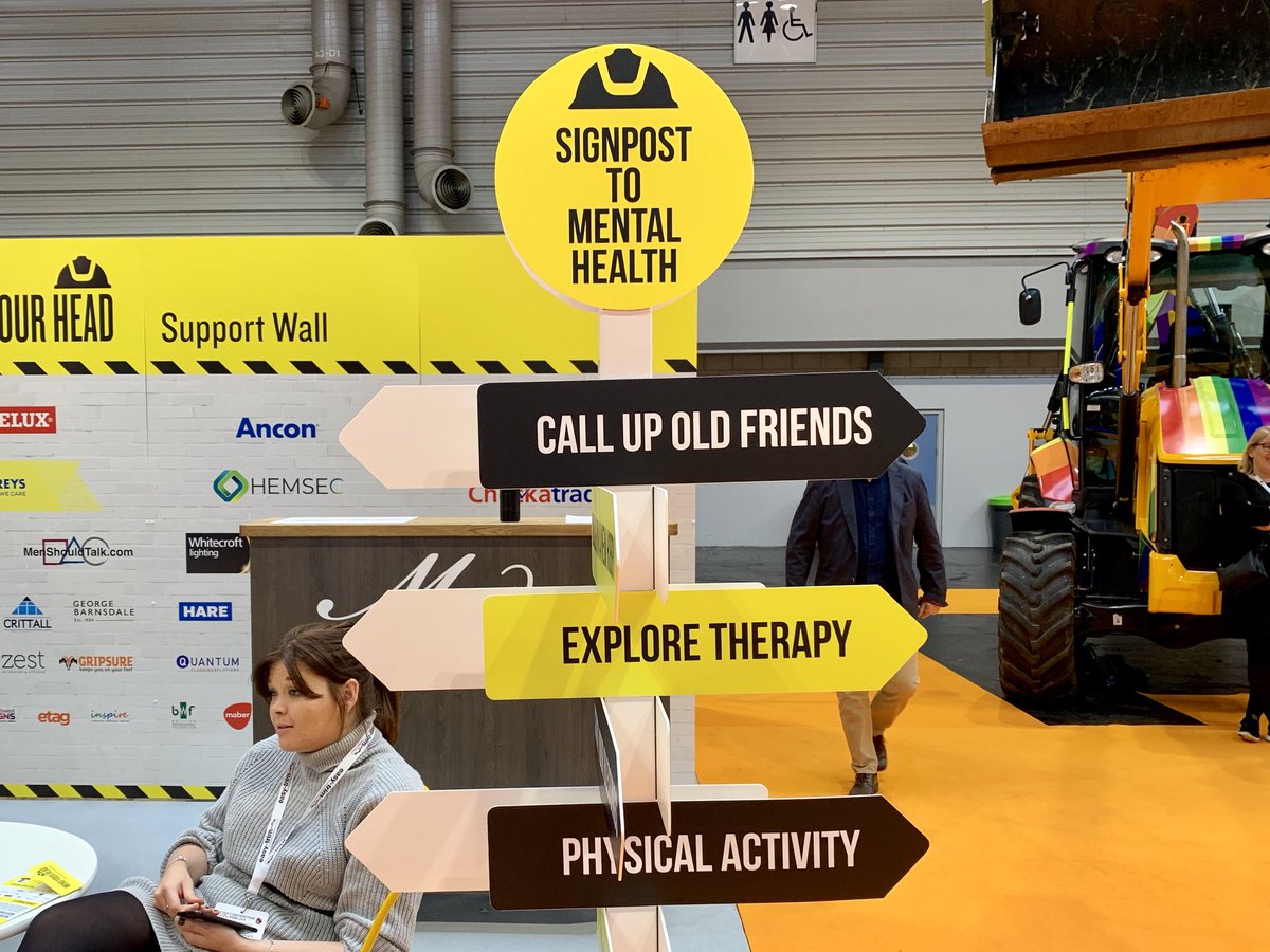 Thank you to <a href="/ricmoylan/">Ric Moylan</a> from <a href="/MindYourHead_UK/">MIND YOUR HEAD</a> for giving some great advice this #MentalHealthAwarenessDay2019 at #UKCW2019.

🧠 A healthy body helps with a healthy mind.
📱 Don’t use your phone as an alarm clock.
🥦 Make sure to eat well.

Resources 👉 mindhead.co.uk