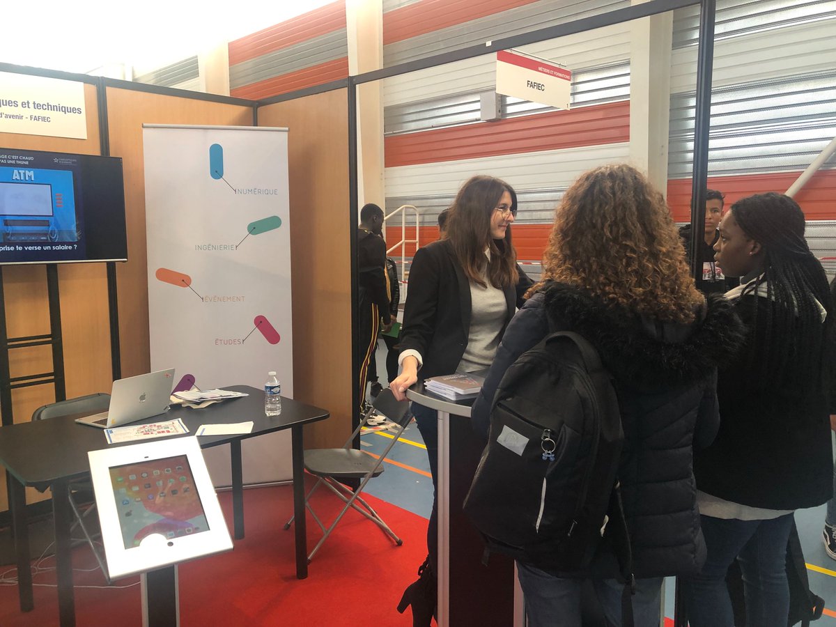 ConceptdAvenirs's tweet image. [Paroles d&apos;étudiant.e.s] « Oui, la #science me fait rêver car elle permet de faire bouger les choses, notamment dans le domaine de l&apos;environnement. » 🌱 #SavanteBanlieue
@univ_paris13 #FemmesTech #tech @FeteScience