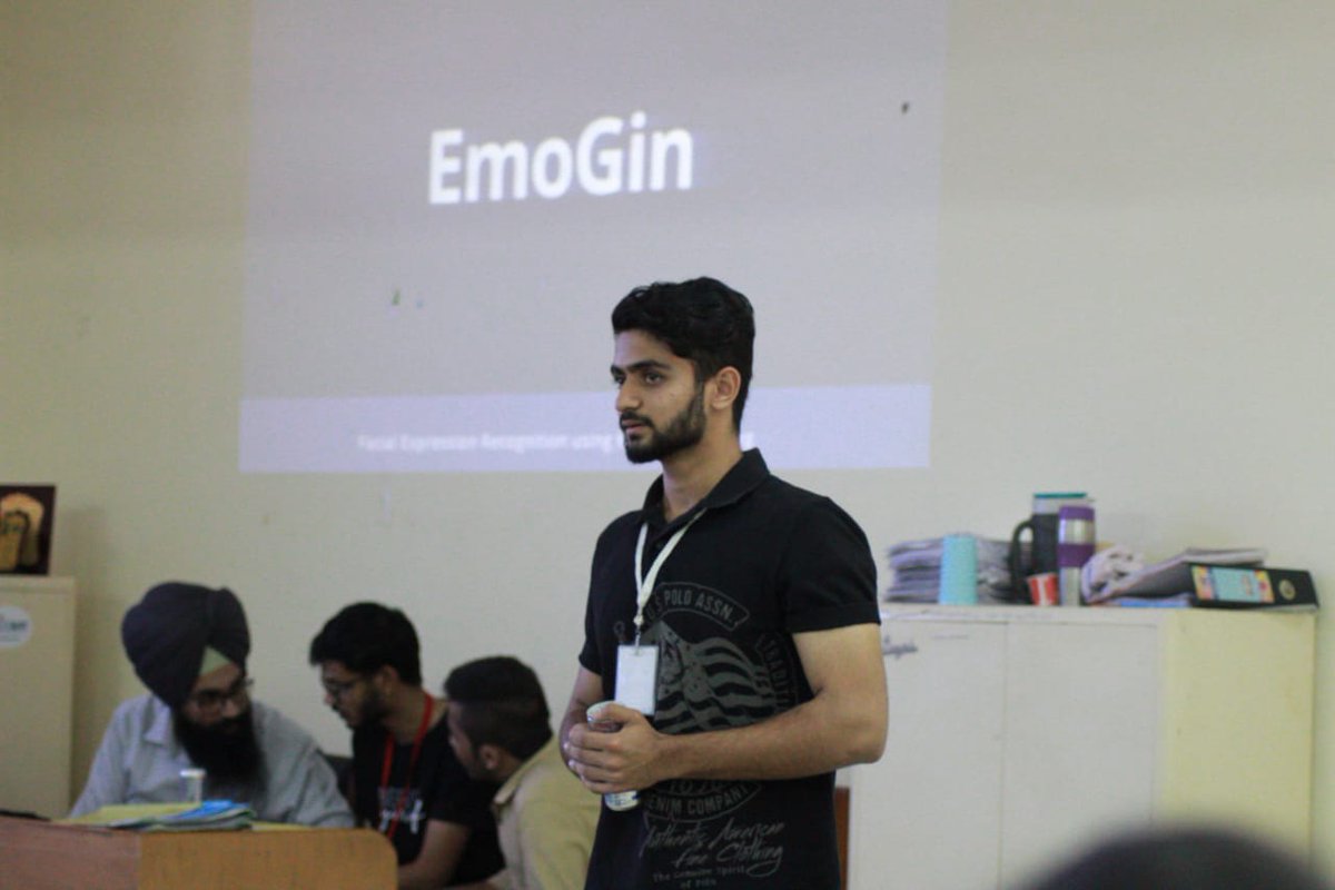 dsccgc's tweet photo. Machine Learning, an event from the long list of DSC CGC was organised today in Chandigarh Group of Colleges, Landran for these brilliant young minds!

Thanks to Ravi Rana (ML Facilitator), Aashutosh &amp; Parshant Sharma for sharing their knowledge with students! 

#ExploreML #DSC https://t.co/4SHmNuKgE0