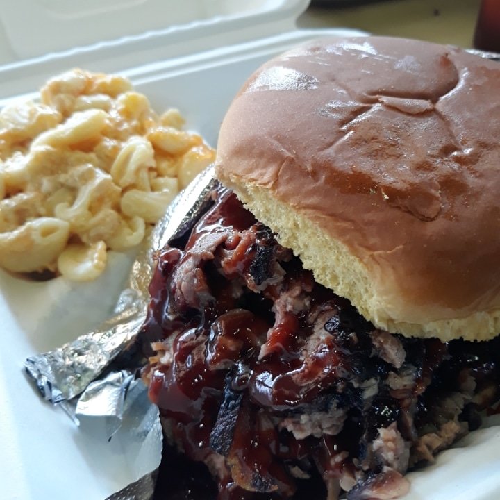 Rodney's Ribs tweet media