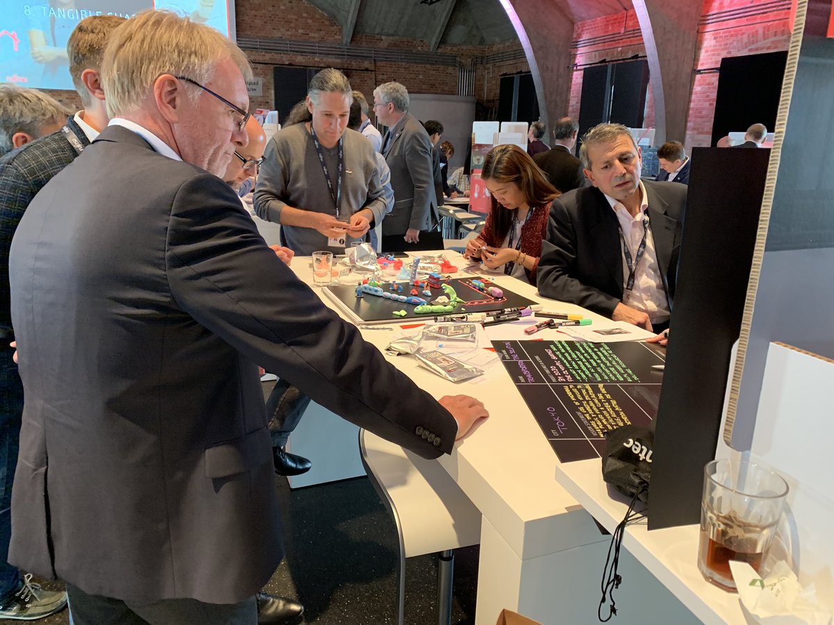 FujitsuUKEvents's tweet photo. An important part of Fujitsu’s #digitalcocreation approach is making ideas real. Our FDE teams are absolutely not disappointing on that front! #FDEConf2019 https://t.co/0oFMre8fTU