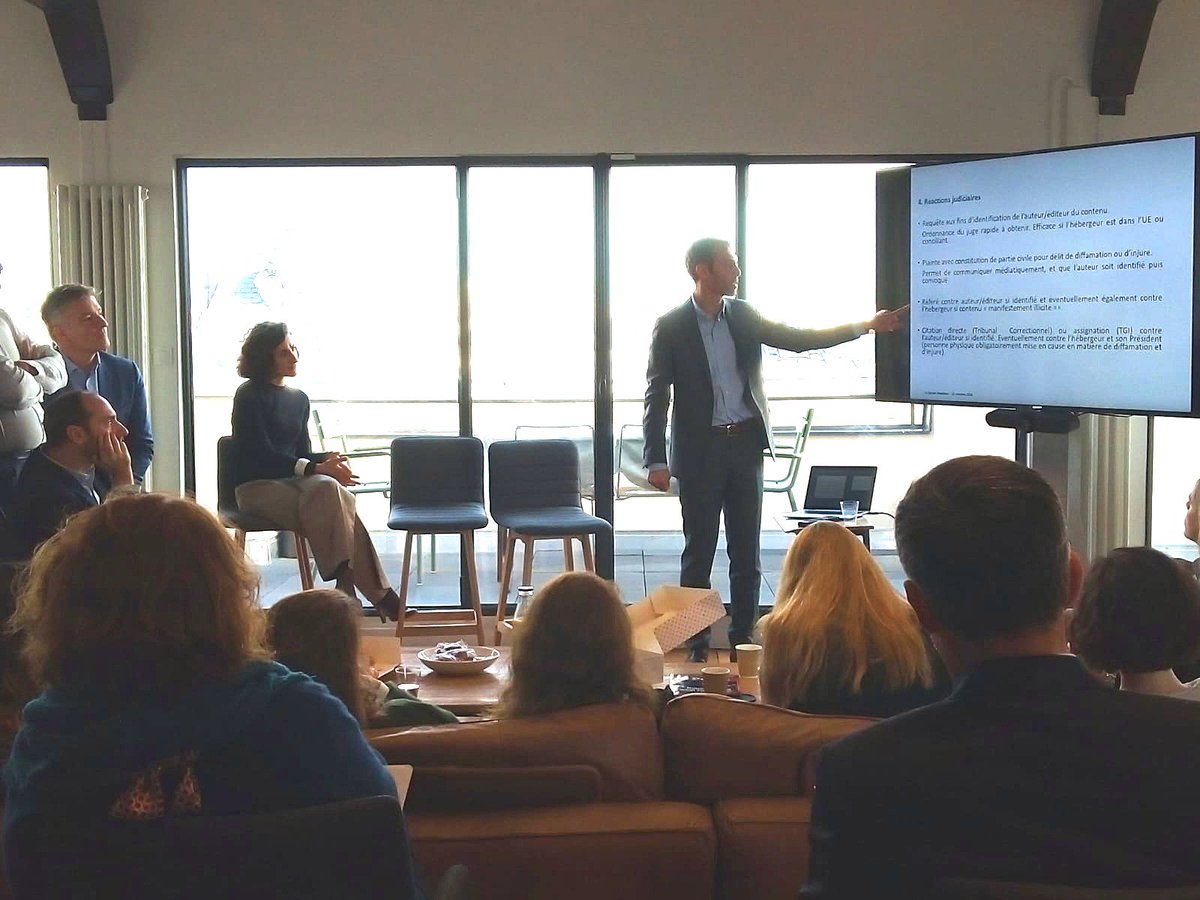 adetournemire's tweet image. Excellent #digitalBreakfast consacré ce matin à l'#ereputation organisé par @FxBoulin chez @unyc_io  avec @Anouchekechich , Florent Desarnauts et @LaReputationnet ! Merci à @unyc_io digital#lawyers#effectiveIP#reputationnet