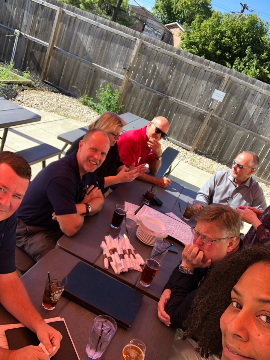 SMPSIndiana's tweet photo. We had perfect weather yesterday for our Member Networking Event (although the bees made us continue the festivities inside).
Thanks to all who came out and we're looking forward to seeing everyone at our upcoming Education Event!
#SMPSIn #ThisisHowWeSMPSIn #Networking https://t.co/VBhkz2BF3L