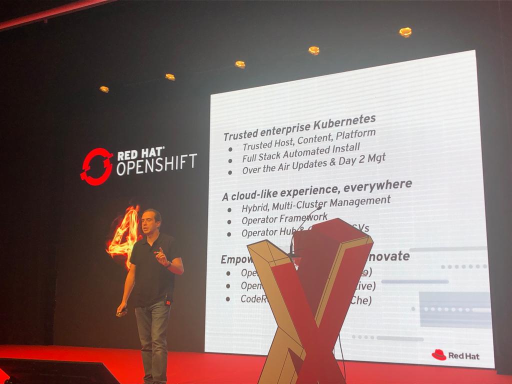 RedHatIberia's tweet image. Sérgio Seabra and @LuisRico__  of #RedHat offer us a technical session based on #OpenShift4: &quot;The future of Containers and automated Storage&quot; Don&apos;t miss it! Expand your possibilities in #RedHatForumLisbon #RedHatForum