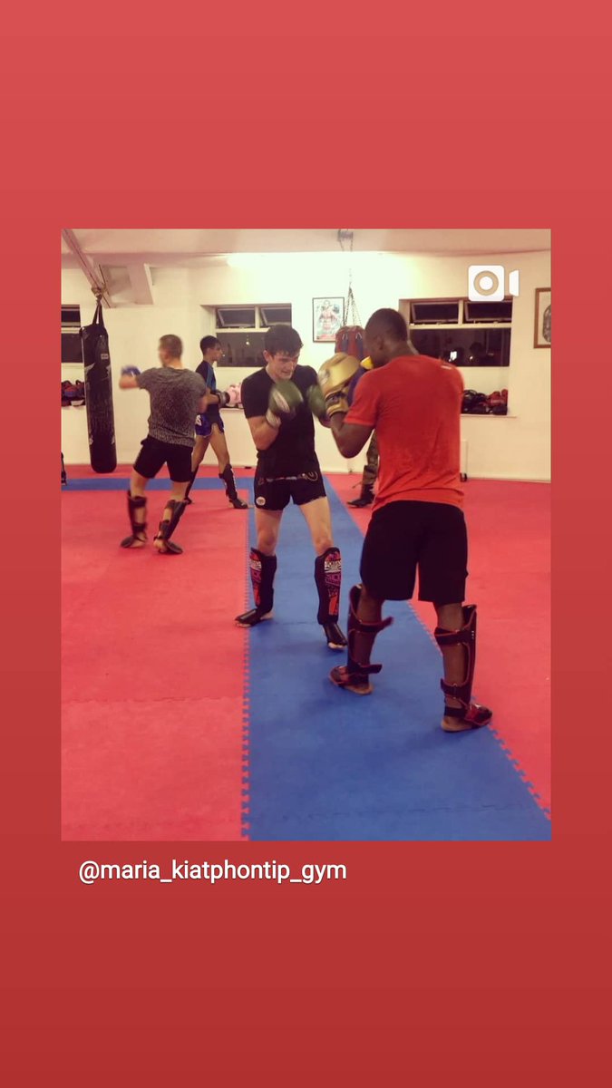 StablerStuart's tweet image. 19year old yokkao fighter stuart stabler getting ready for is next fight on the 26th October at mcon stadiumBolton ,sparring at kiatphontip in leeds with  UfC fighter