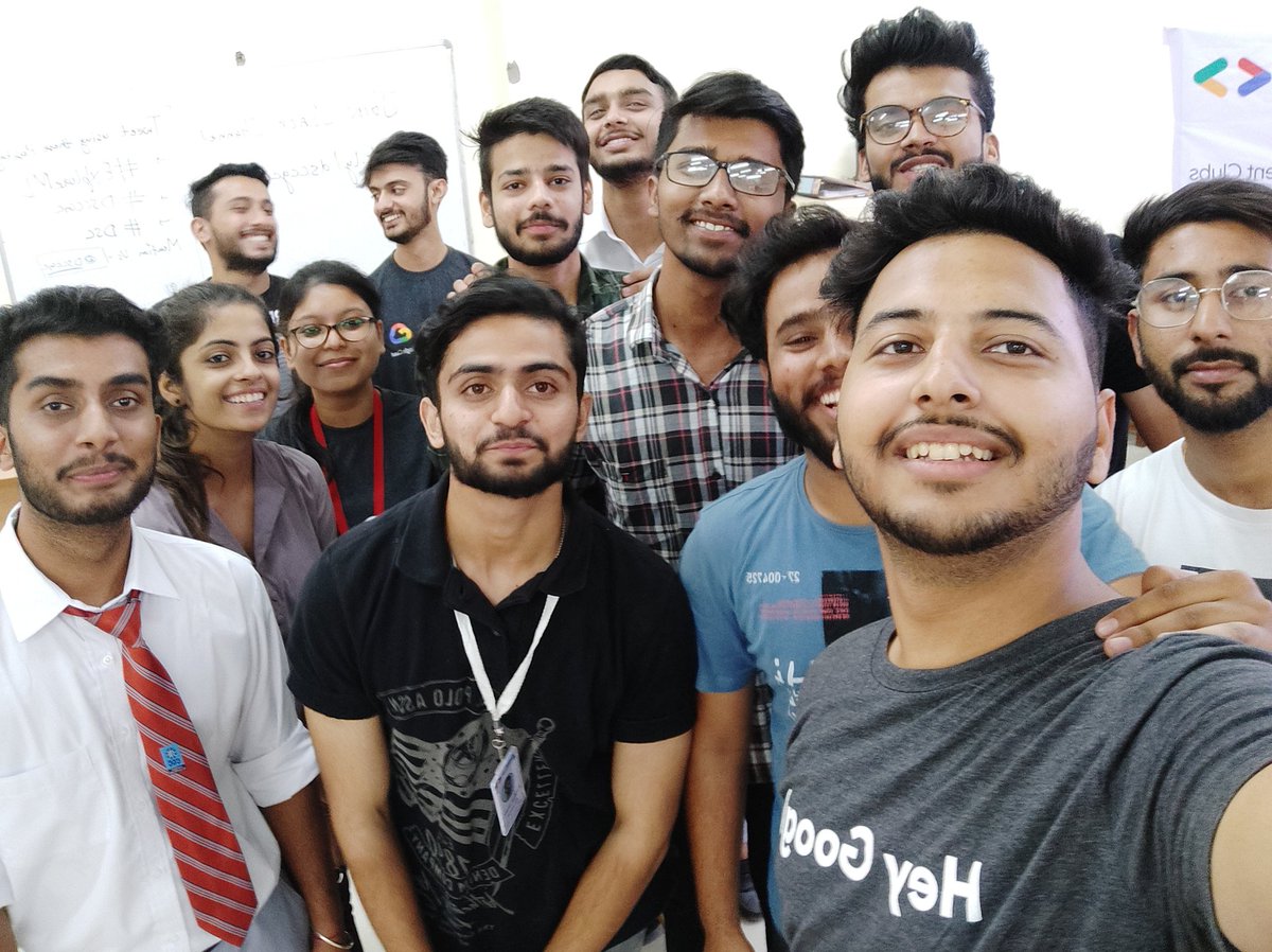 PsePrince's tweet photo. It was really a great session for the ML lovers!
@ravii_rana keep going bro! 💯
@parshnt_ all rounder! 💯

#ExploreML #DSC #DSCCGC https://t.co/cu4ujSgoyd