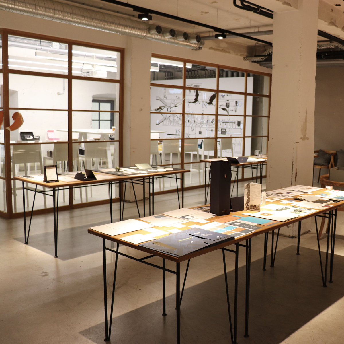 gmundpaper's tweet photo. Gmund Award 2019: The jury has met!

Thanks to all participants! You did a great job!

Stay tuned ...

#gmundaward2019 #gmundaward #gmundpaper https://t.co/tkXYTykJkg
