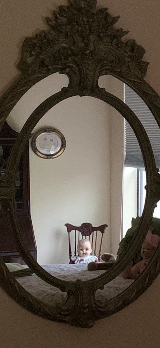 denimunderpants's tweet photo. She was positioned in such a way that when you first walked into the room you looked in the mirror and saw her reflection in the corner *shudders* https://t.co/1TWhBtW47g