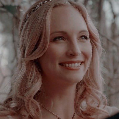 Happy birthday to the best characters in tvd for me, the queen herself 
CAROLINE FORBES 