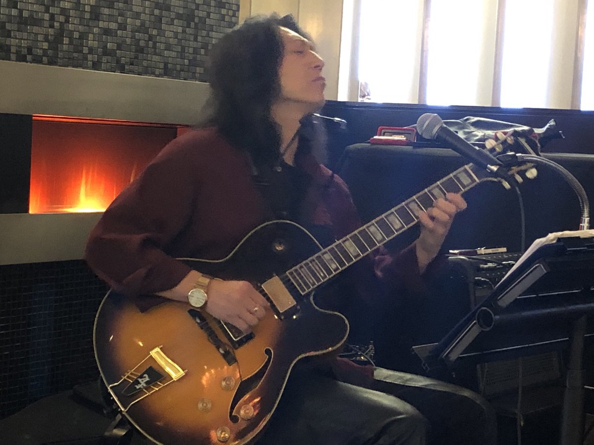 Three opportunities to see versatile and popular Ryu Yokoo. Tonight October 10 a 3 hour show at L1 Lounge in Fantasyland Hotel at 8:00. Tomorrow at 7:00 at The Carrot 9351-118 Avenue 2 hour concert. Saturday also at the Carrot as host of Open Stage. Join the fun.