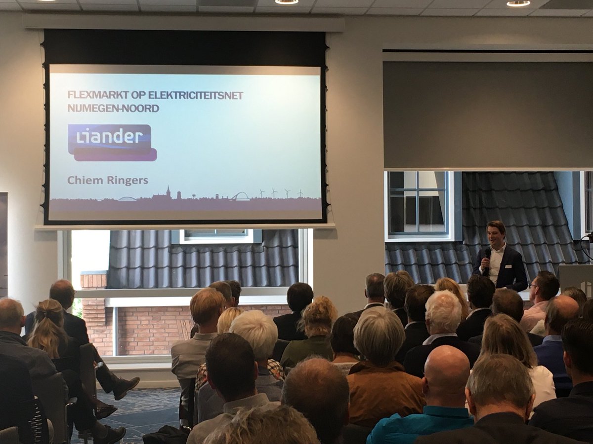 Flexmarkt op elektriciteitsnet Nijmegen-Noord door Chiem Ringers tijdens P2N ‘Empower Yourself’ event. ⁦<a href="/cringers/">life</a>⁩ ⁦<a href="/LianderNL/">Liander</a>⁩ ⁦<a href="/Alliander/">Alliander</a>⁩