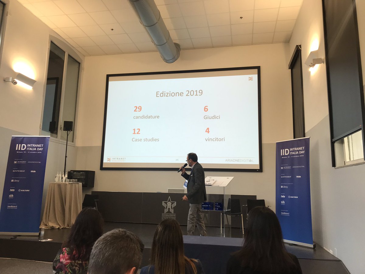 AriadneGroup's tweet photo. È il momento della premiazione per l’Intranet Italia Champion #IID2019 #IIC2019 https://t.co/YUGeLwQQEJ