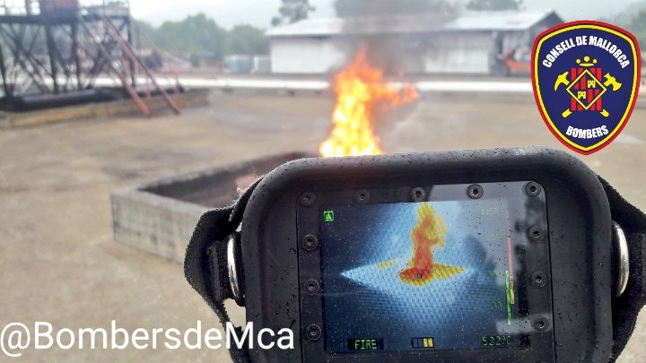 Demà finalitza una semana de formació a <a href="/seganosa/">Seganosa</a> (Vigo) de 14 bombers dels <a href="/BombersdeMca/">Bombers de Mallorca</a>.

Formació totalment pràctica d'emergències a entorn portuari.      🚒⛴⛴⛴🚒

Formació = seguretat i eficiència
