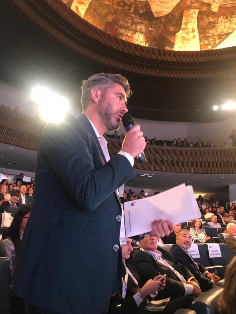 Y sigue nuestro #inkieto <a href="/gperezalonso/">Guillermo Pérez Alonso</a> con sus preguntas.. 😂😂 #LegalForum19