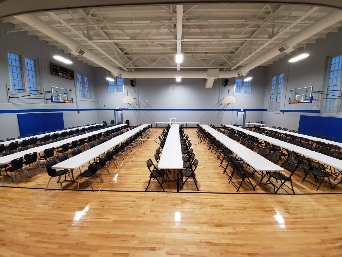 jeremiahsettles's tweet photo. .@PStieple @mbaumstark @DrErycaNeville @HesseKerry The @CPS_DouglassHS gym set up to welcome @veteransunited and to kick off the #FlourishInitiative 
#wework #cpsbest #vurocks https://t.co/7VEE2AGWsi