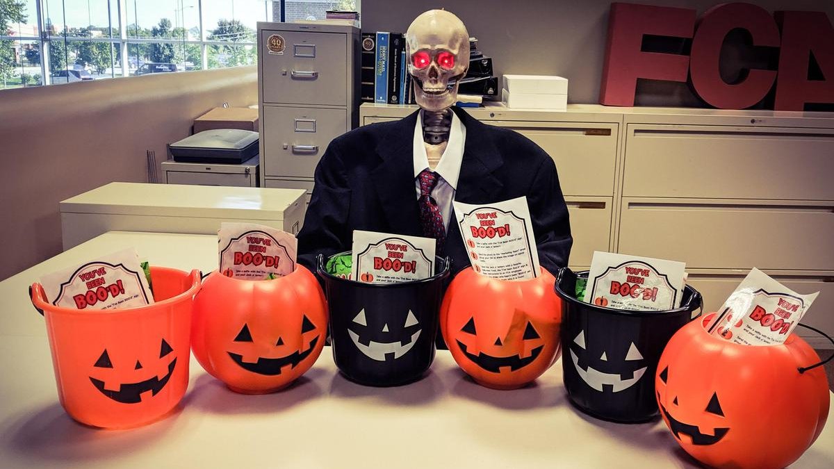 fcaflooring's tweet photo. 💀Mr. Bones was going to eat all this candy 🍭 but then he realized he doesn't have the 🍬 stomach for it. #FCAwesome https://t.co/Hq5meuYCdN